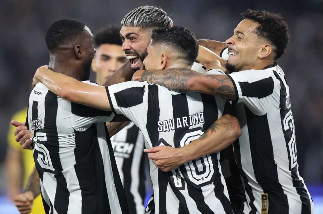 Botafogo goleia Peñarol por 5 a 0 e coloca pé na final da Libertadores
