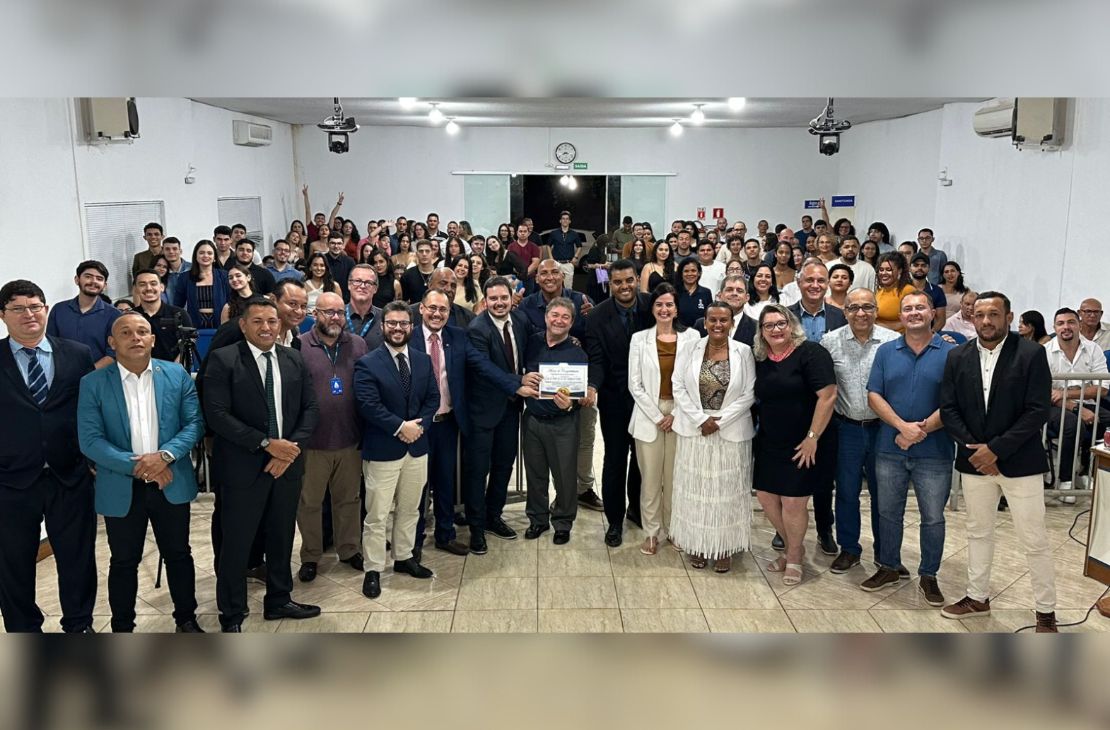 Câmara Municipal de Coxim homenageia curso de Direito da UFMS pela nota máxima no MEC