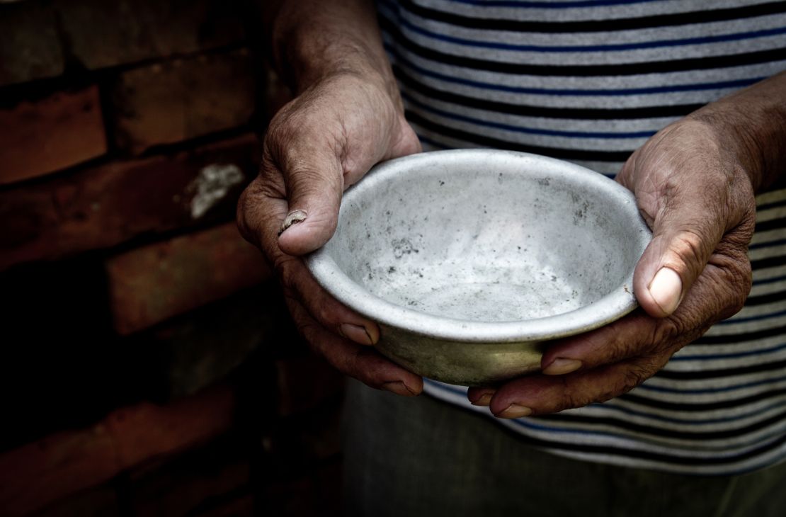 IBGE: em 2023, pobreza atingiu menor nível desde 2012 no Brasil