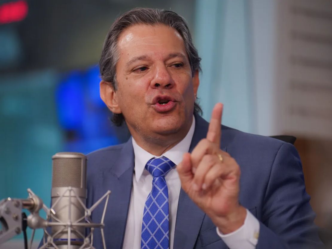 Fernando Haddad desmente notícias falsas sobre novos impostos