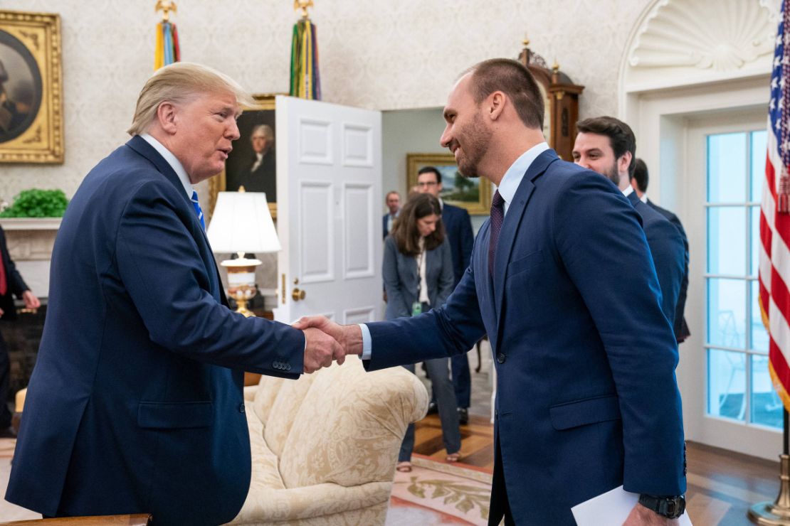 Oposição aposta em Trump para frear ações de Moraes após denúncia contra Bolsonaro