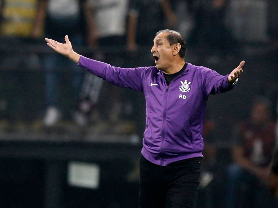 Após eliminação, Corinthians dispara como time brasileiro mais vezes eliminado na 