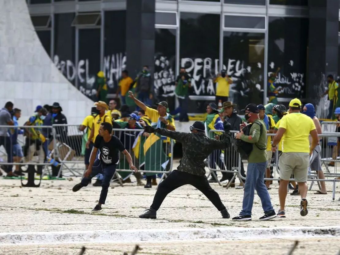 Associação de Juristas lança campanha contra anistia a golpistas