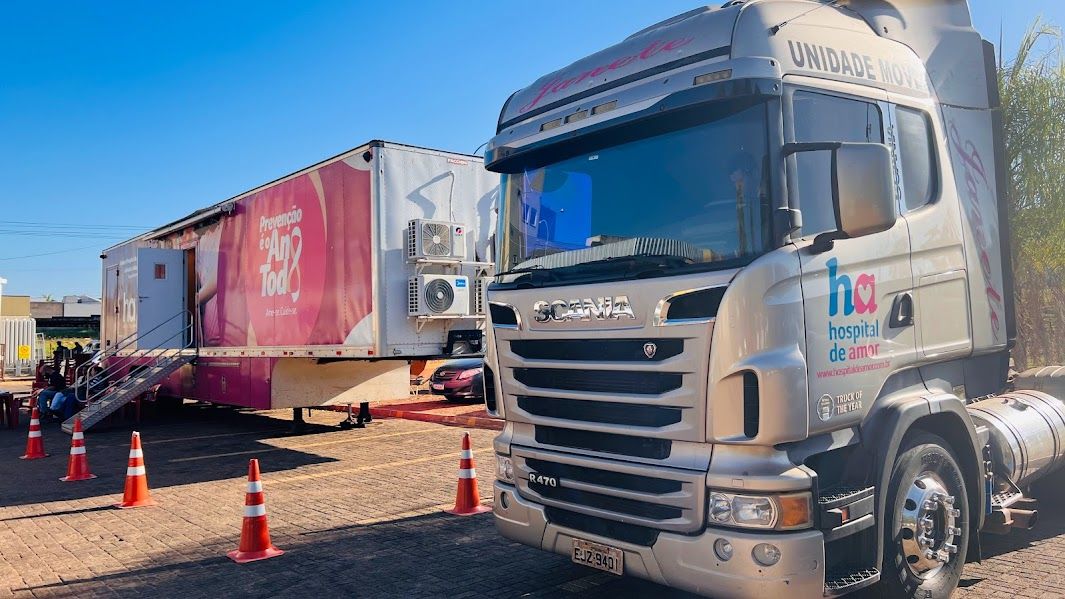 Carreta do Amor chega a Coxim para atender 180 pacientes com mamografia