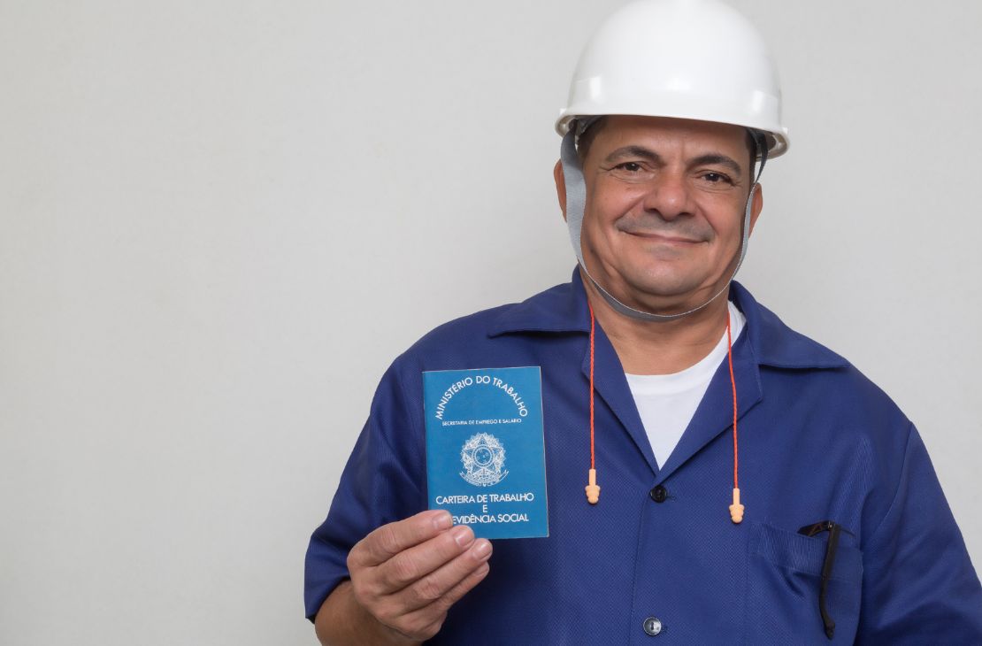 O Brasil que valoriza o trabalhador: Renda dos mais pobres cresce 10,7% e desigualdade cai