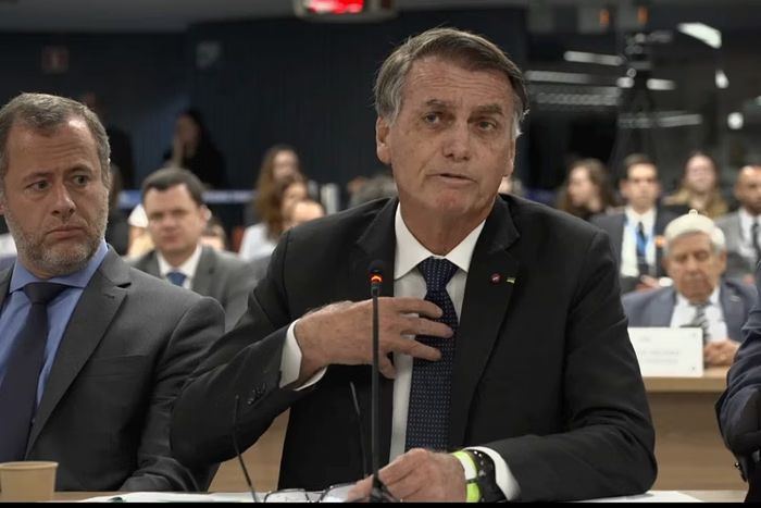 Bolsonaro pediu desculpas a Moraes e ministros do STF por acusações sem fundamento em reunião no Planalto