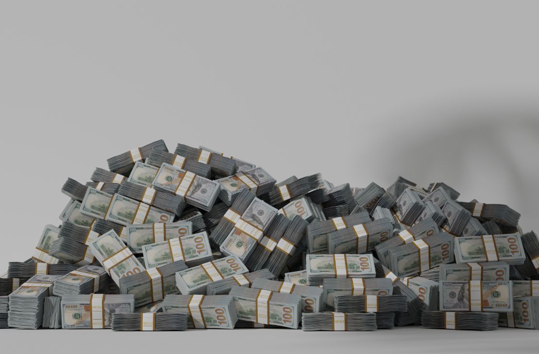 Cobrar mais dos ricos faz bem à economia, diz estudo da USP