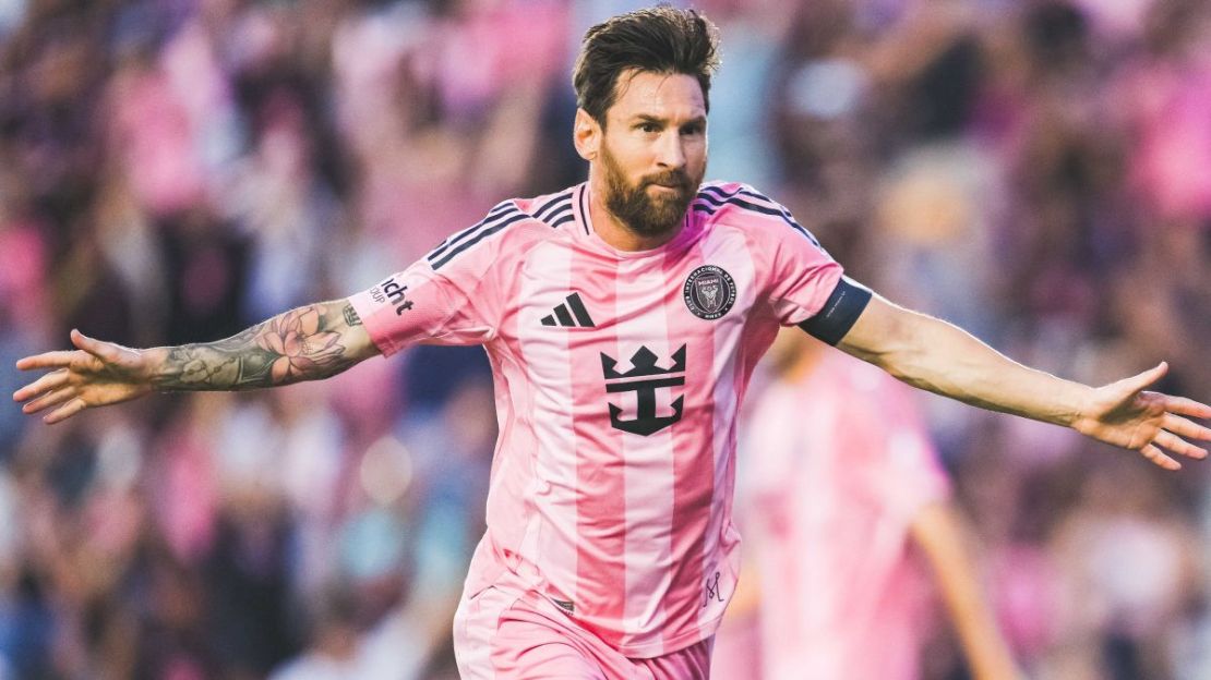 Messi ultrapassa recorde de gols de Cristiano Ronaldo