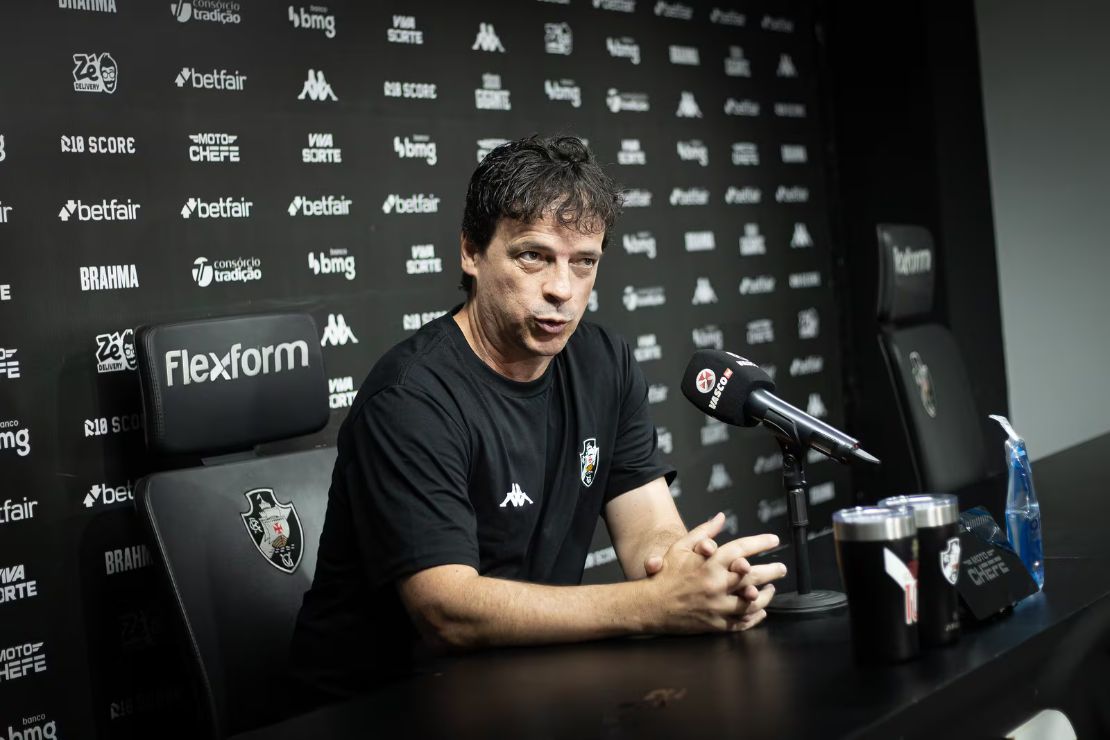 Diniz pode cair no Vasco? O que ainda segura o treinador após vexame na Sul Americana