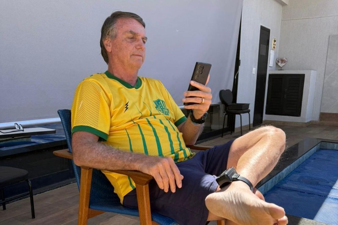 Maioria dos brasileiros rejeita anistia para Bolsonaro e acusados de tentativa de golpe, aponta Datafolha