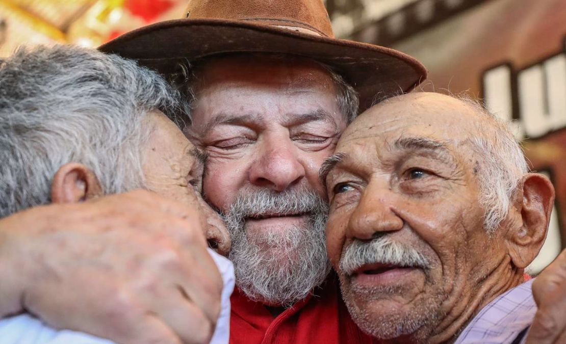 Governo Lula já devolveu mais de R$ 1 bilhão a aposentados vítimas de fraude iniciada no governo Bolsonaro