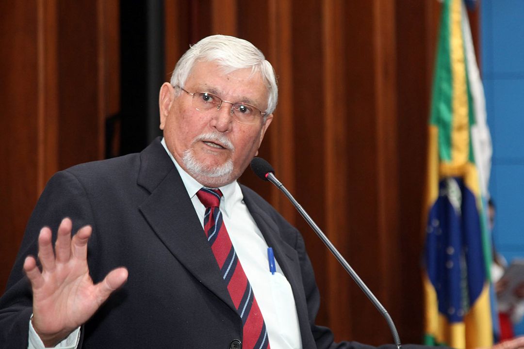 Zeca do PT critica Casa Verde e Amarela e destaca avanços do Minha Casa Minha Vida em MS