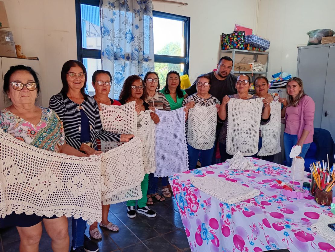 Encerramento de oficina de crochê reúne integrantes da melhor idade em Pedro Gomes
