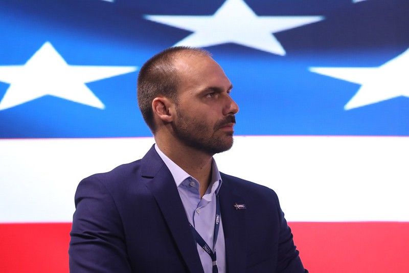 PF: Eduardo usou conta da esposa para esconder dinheiro enviado pelo pai