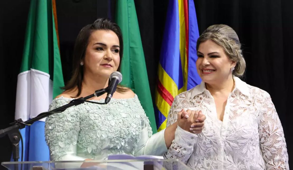 Partidos recorrem ao TSE para cassar mandatos de Adriane Lopes e vice-prefeita