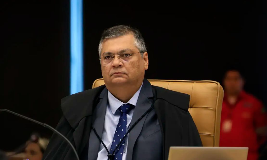 Dino manda PF investigar emendas parlamentares que somam R$ 694 mi