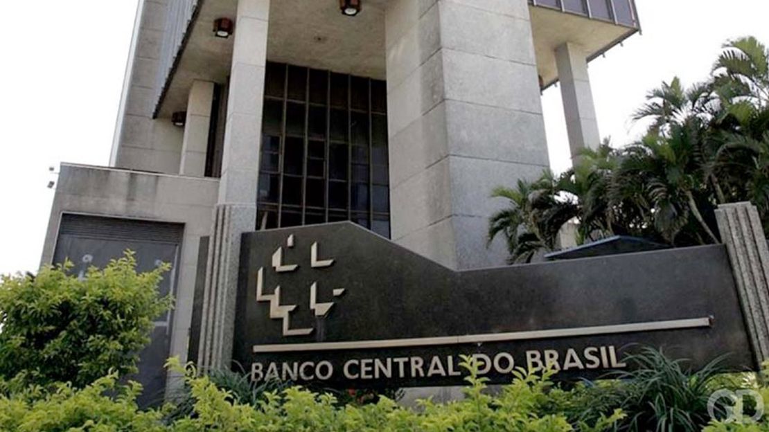 Banco Central cria teto para Pix como forma de combater crime organizado
