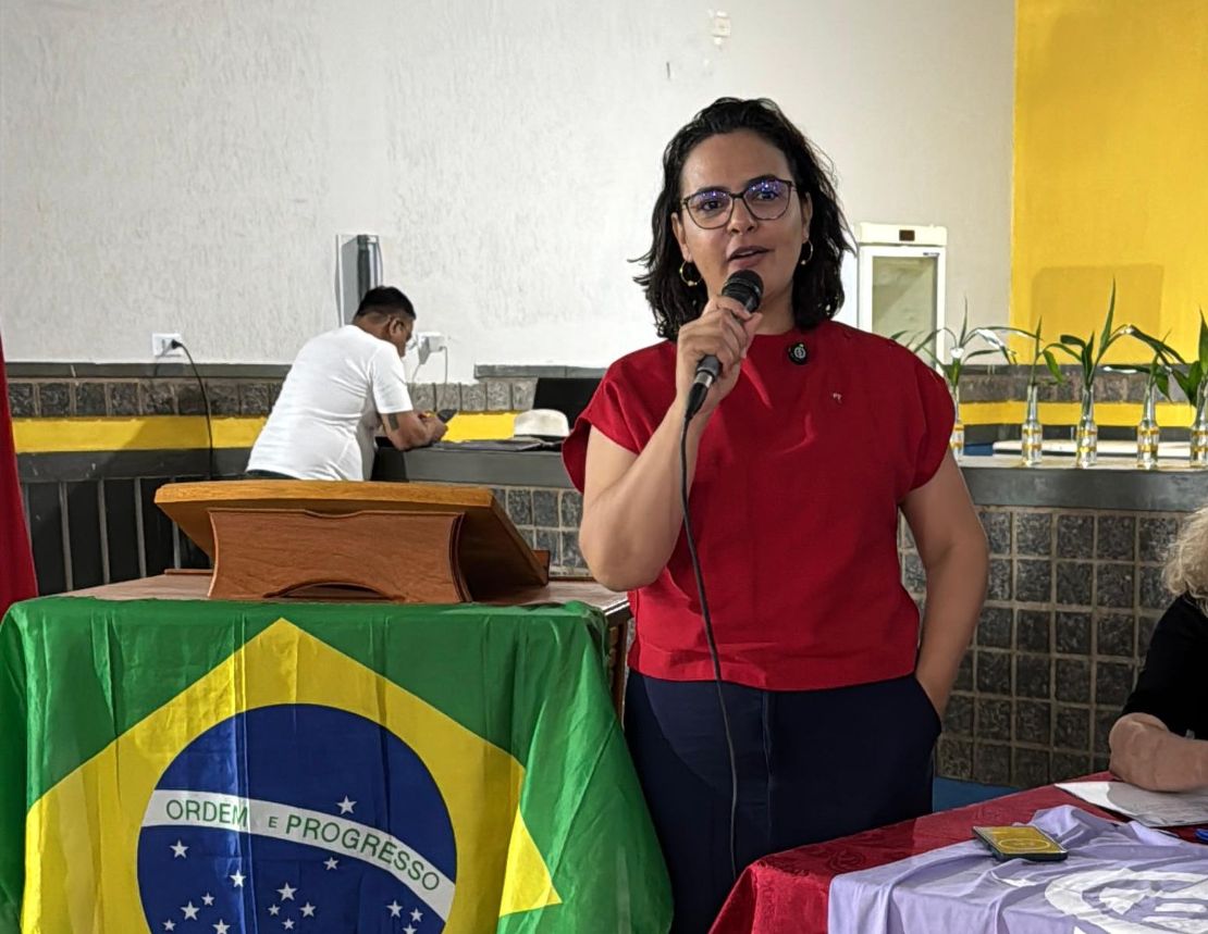 Três Lagoas: Deputada Gleice Jane cumpre agenda com entrega de emenda e participação em posse do PT