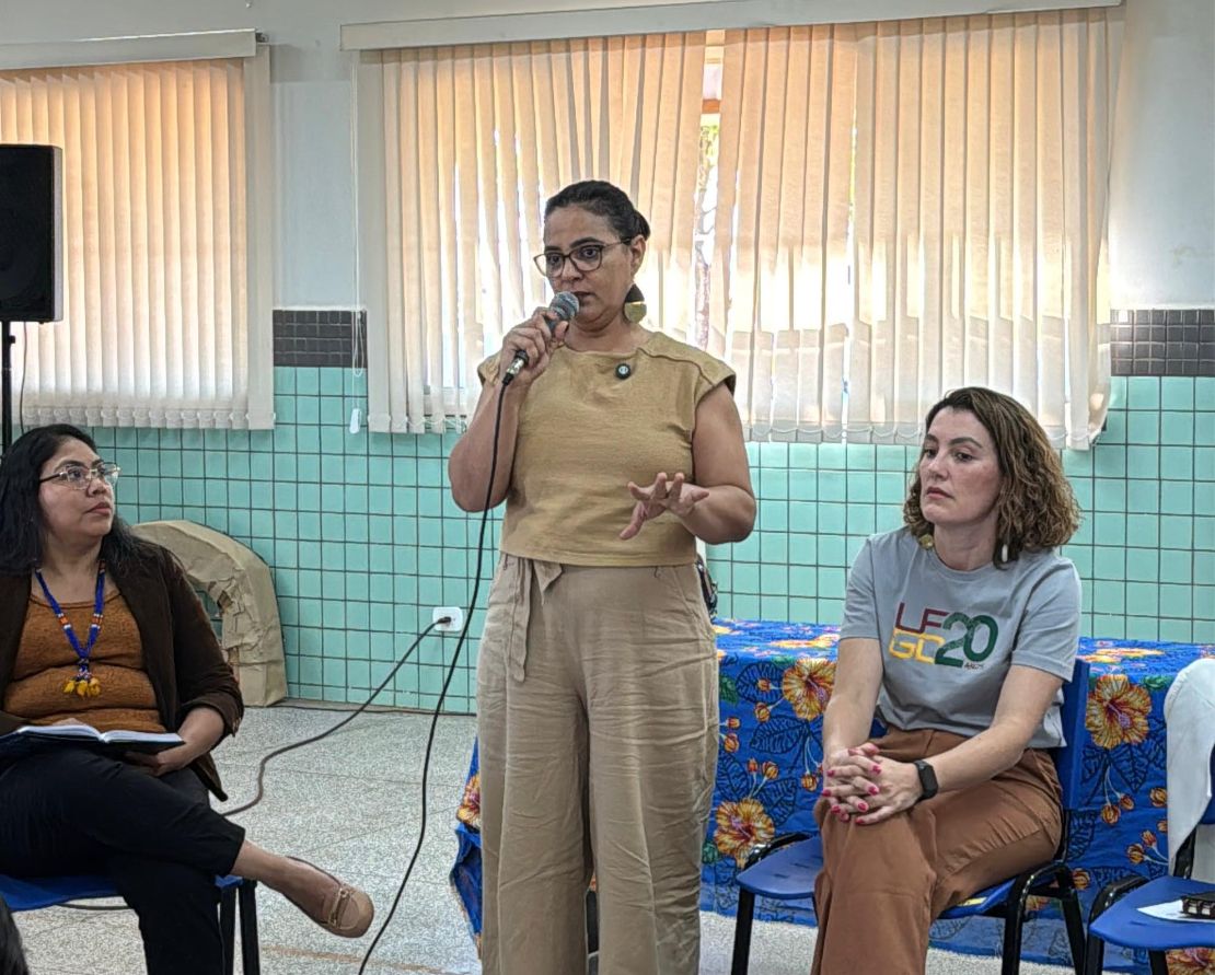 Deputada Gleice Jane participa de roda de conversa com estudantes indígenas da UFGD