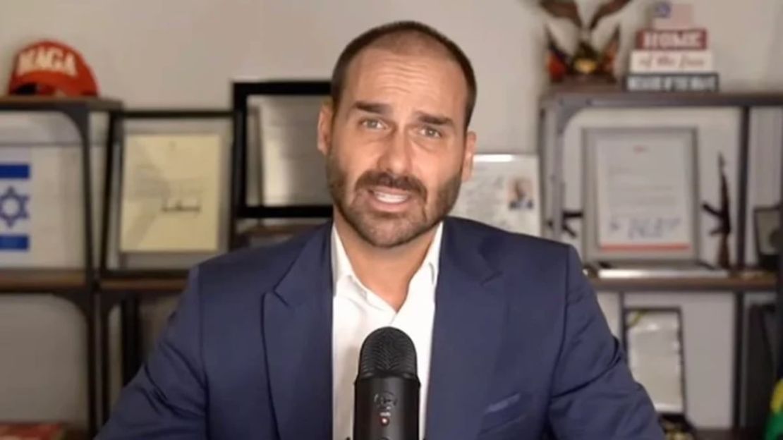Eduardo critica senadores que barraram PEC da Blindagem: 