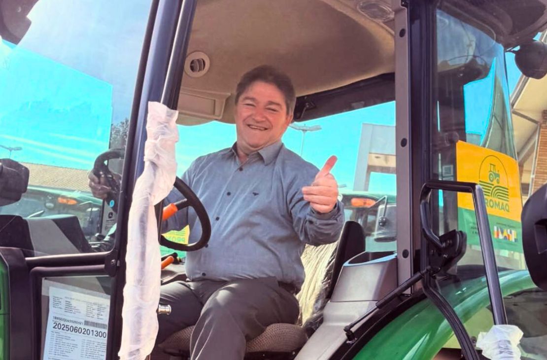 Prefeito de Coxim é acionado na Justiça após reajustar o próprio salário em desacordo com a lei