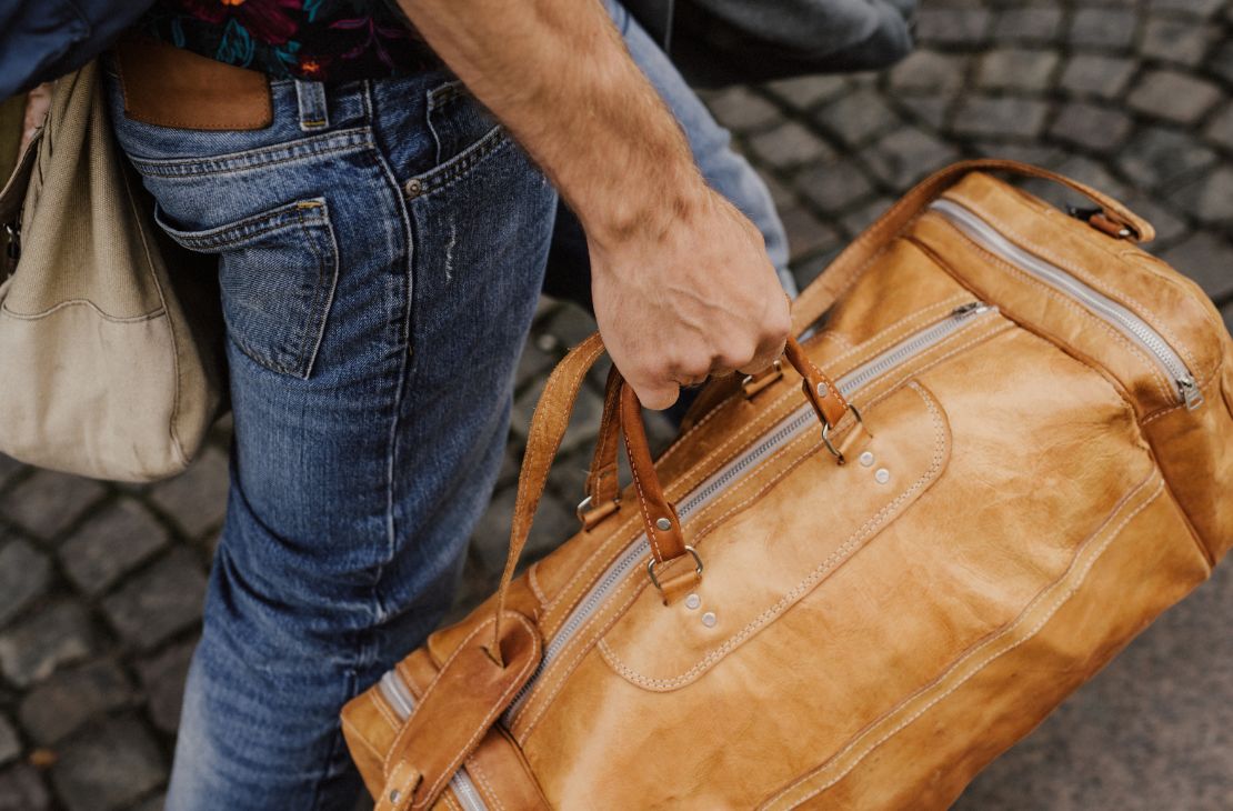 Entenda o projeto que garante bagagem de mão gratuita em voos no Brasil