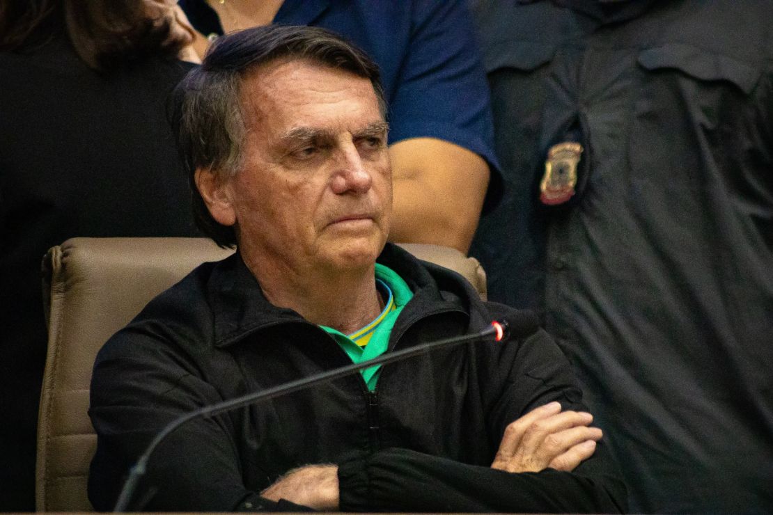 Bolsonaro na Papuda? Moraes vai avaliar se ex-presidente ficará na penitenciária do DF