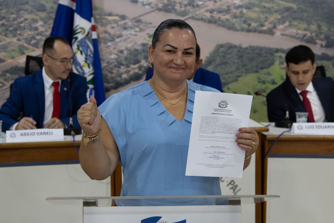 Câmara de Coxim abre investigação sobre atuação de vereadora Lourdes da Assistência Social