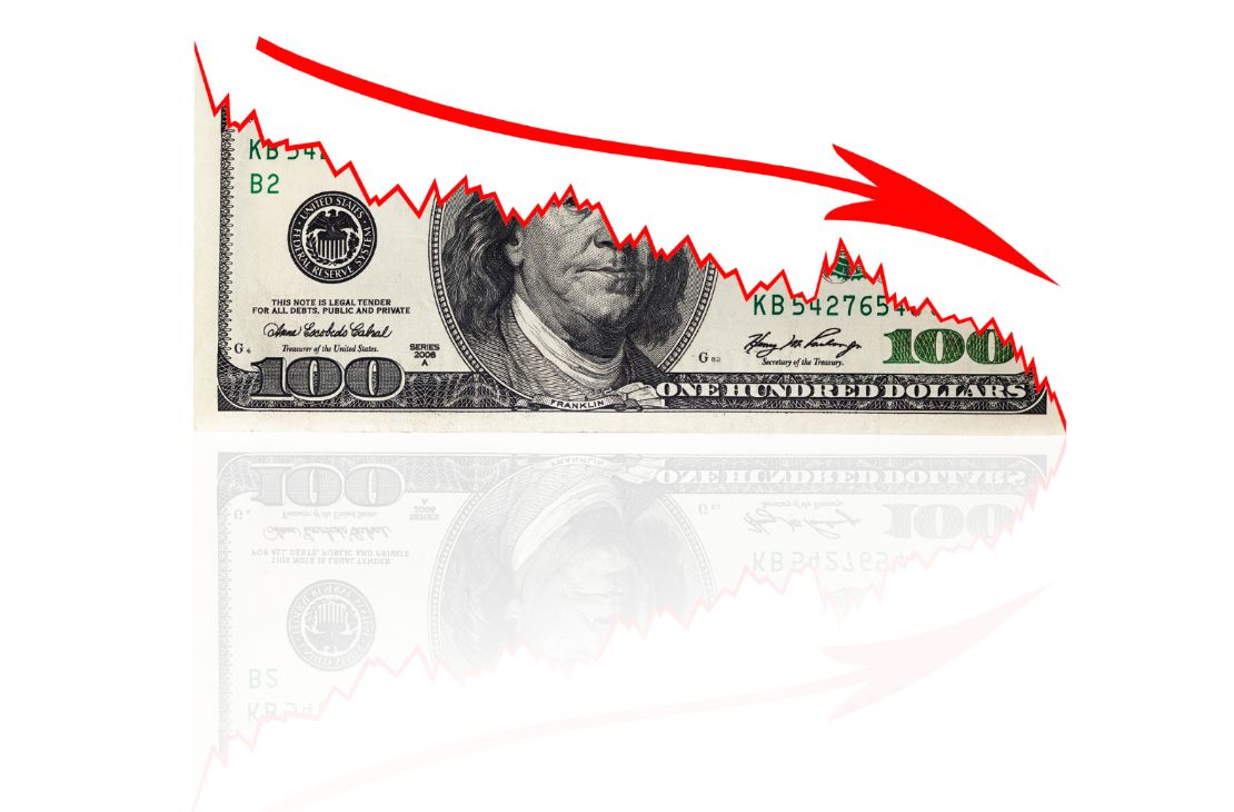 Ibovespa fecha acima de 155 mil pontos pela 1ª vez; dólar cai a R$ 5,30