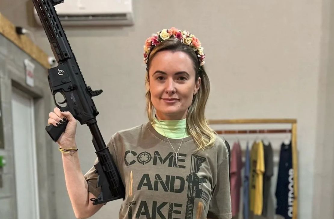 Deputada federal do PL-SC manda R$ 800 mil a clube de tiro de amigo e promete enviar mais