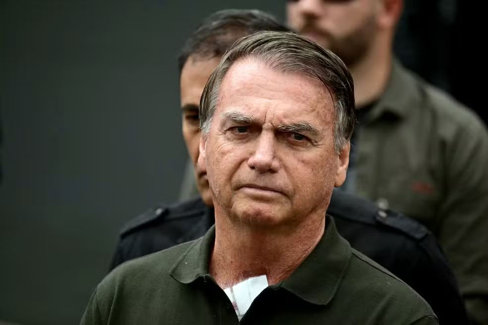 Bolsonaro é preso preventivamente em Brasília