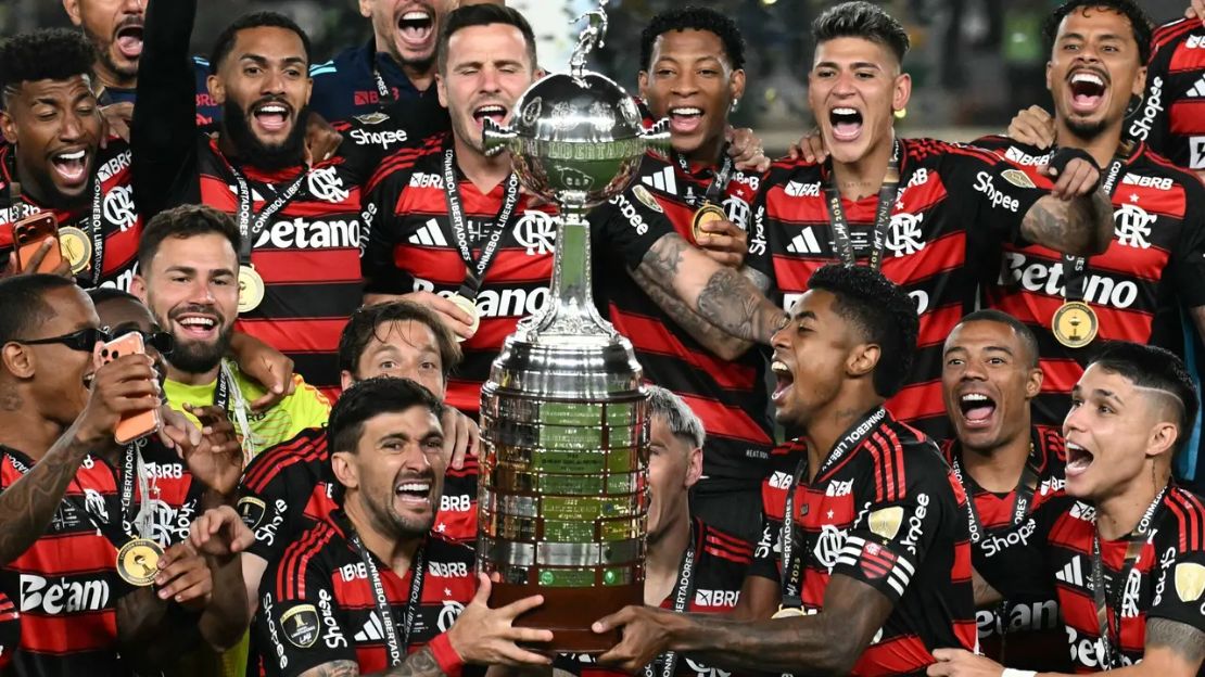 Flamengo pode ultrapassar R$ 2 bilhões em receita com tetra da Libertadores