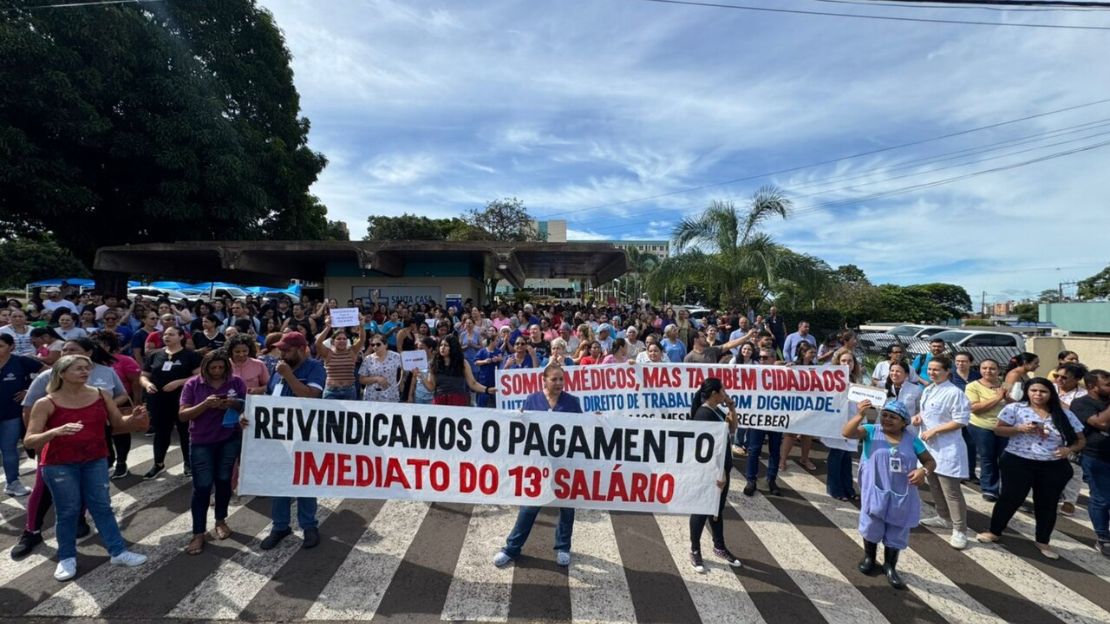 Paralisação atraso do 13° reduz atendimentos e expõe crise na Santa Casa