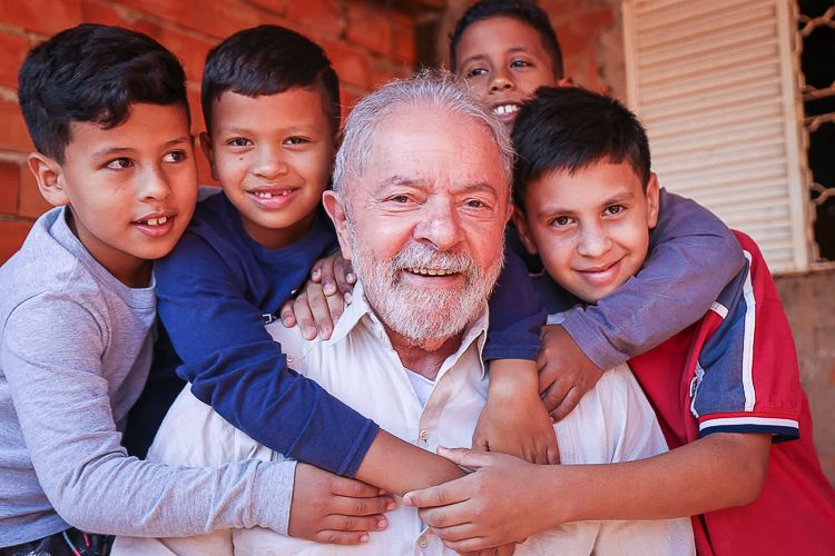 Bolsa Família amplia acompanhamento escolar e inclui 1,55 milhão de estudantes em 2025