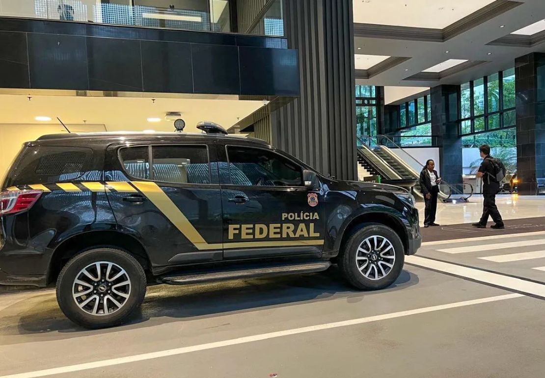 PF quebra criptografia e acessa dados de celular de Vorcaro