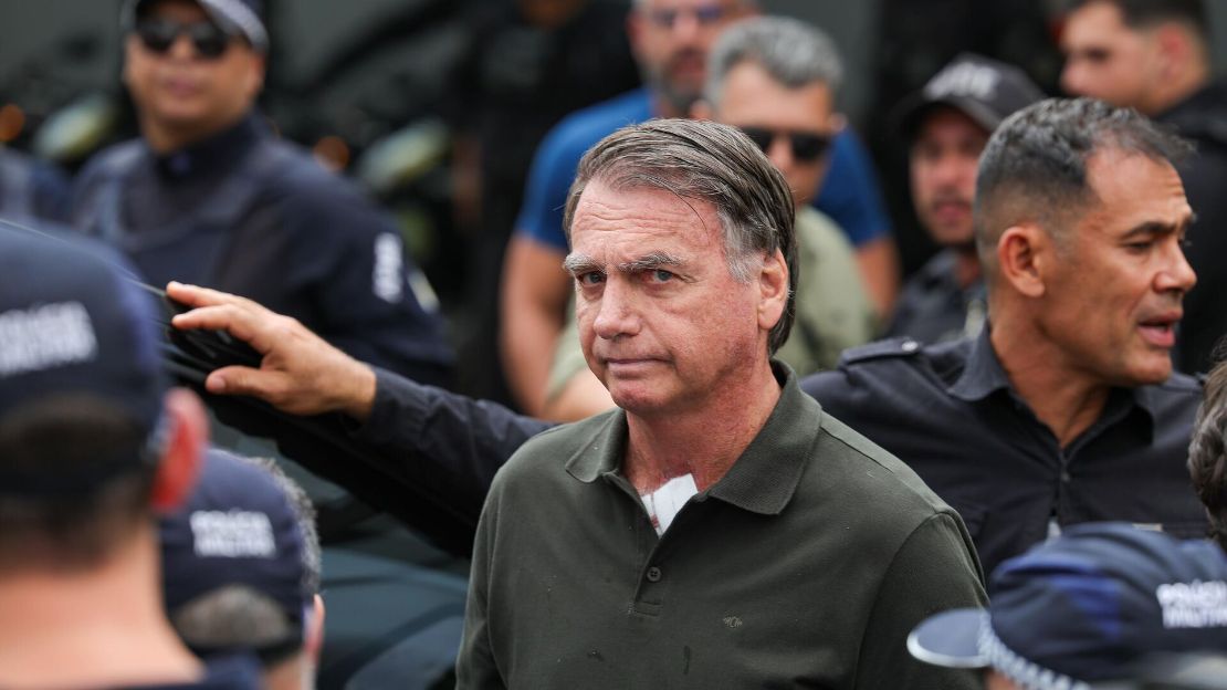Bolsonaro articula candidaturas ao Senado da prisão e levanta debate sobre privilégios no sistema carcerário