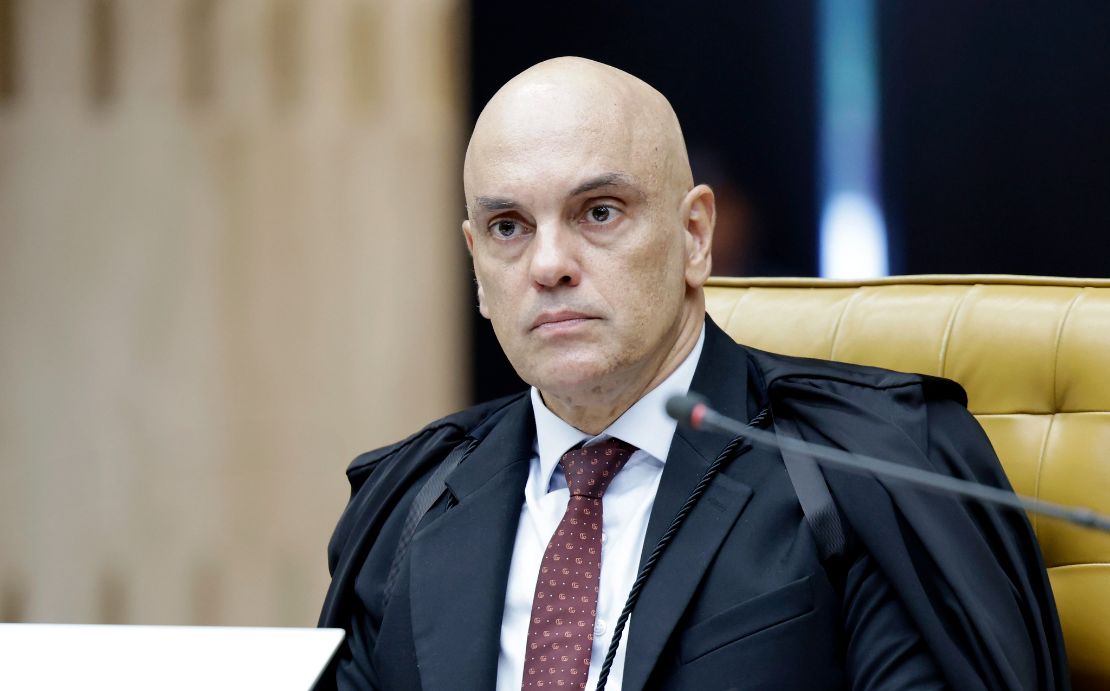 Moraes nega visita de assessor de Trump a Bolsonaro na Papudinha
