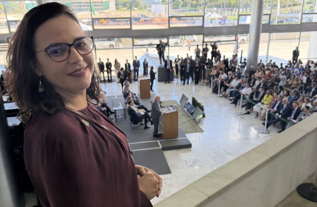 Gleice Jane participa, em Brasília, da assinatura de financiamento de quase R$ 1 bilhão para rodovias do Cone Sul