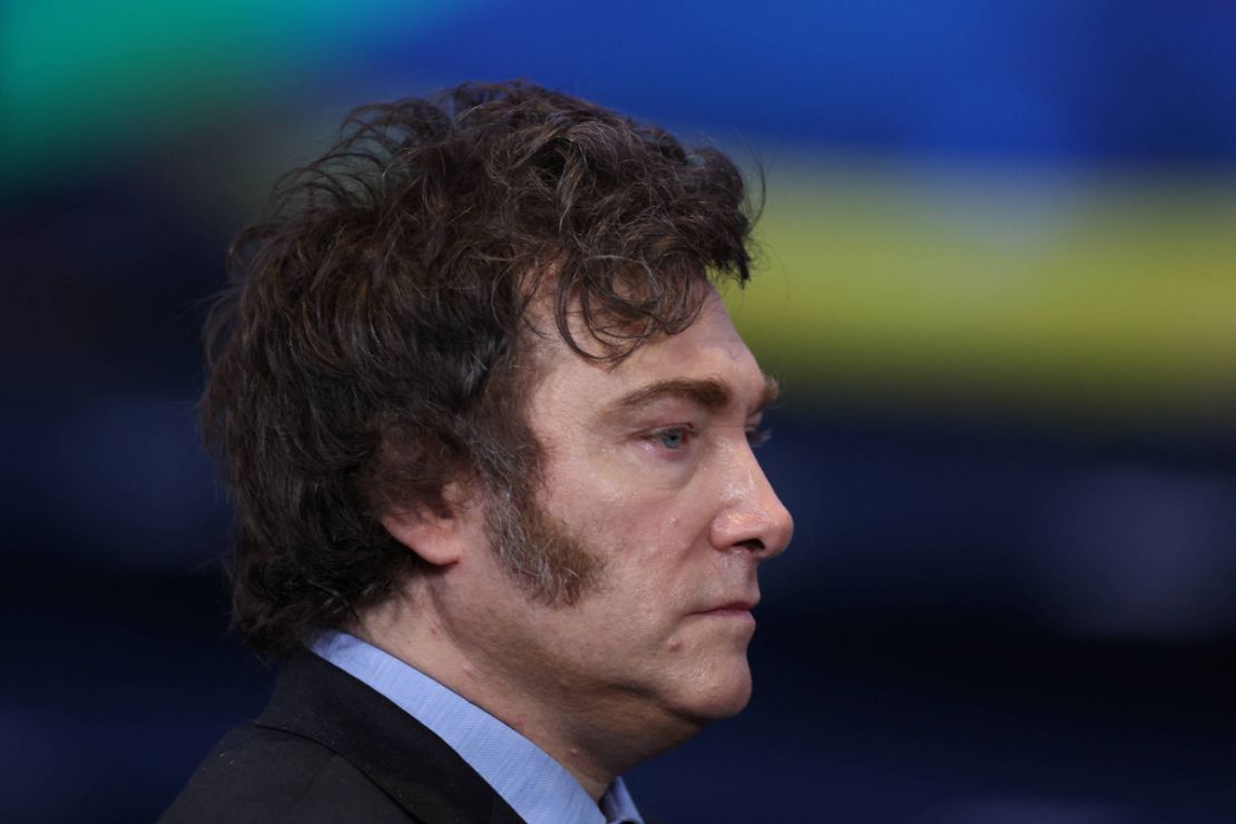 Argentinos recorrem à carne de burro contra a fome durante crise econômica no país