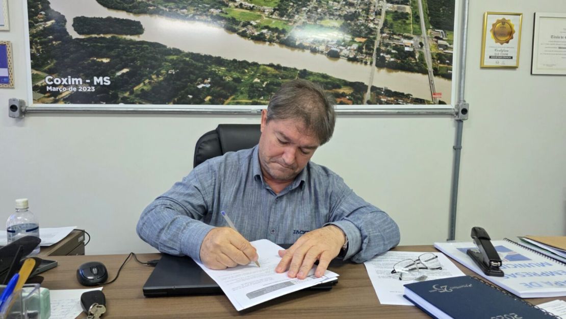 Servidores administrativos de Coxim terão reajuste de 4,26% e revisão salarial anual garantida por lei