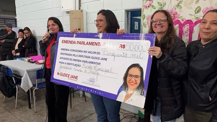 Deputada Gleice Jane destina R$ 410 mil em emendas para fortalecer escolas municipais e estaduais de Dourados