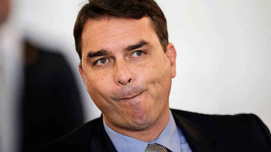 Federação União-PP decide pela neutralidade e não apoiará Flávio Bolsonaro na disputa presidencial