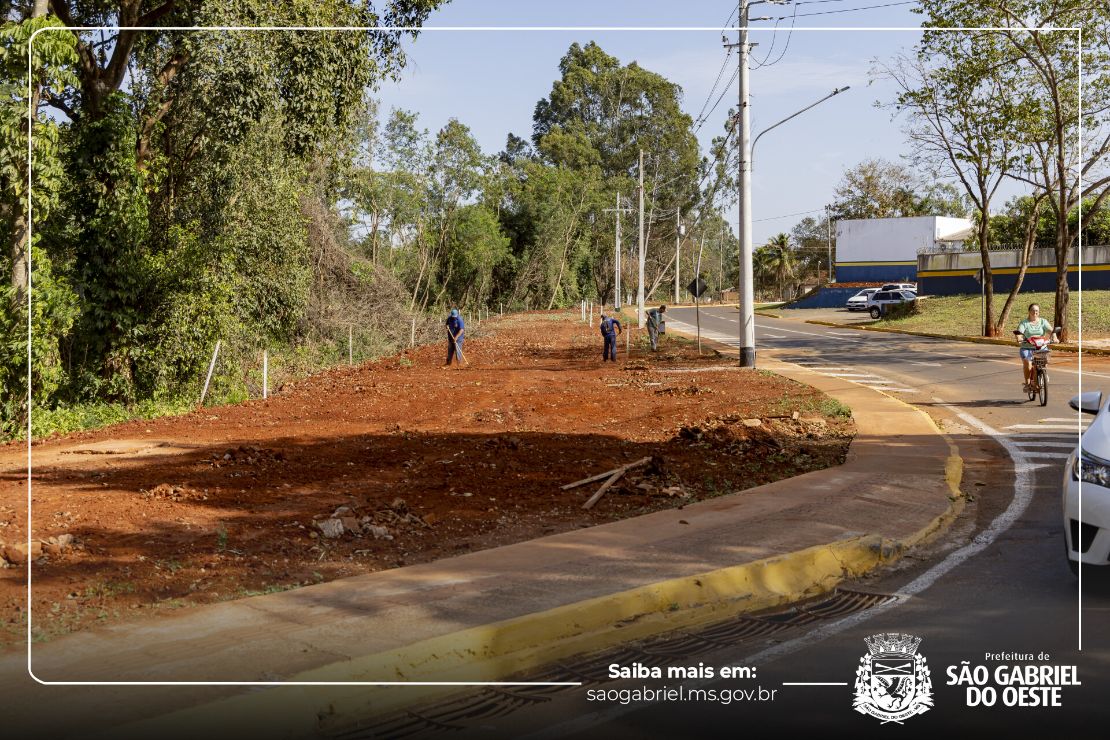 Prefeitura prepara novo paisagismo e revitaliza sinalização em importante acesso de São Gabriel do Oeste