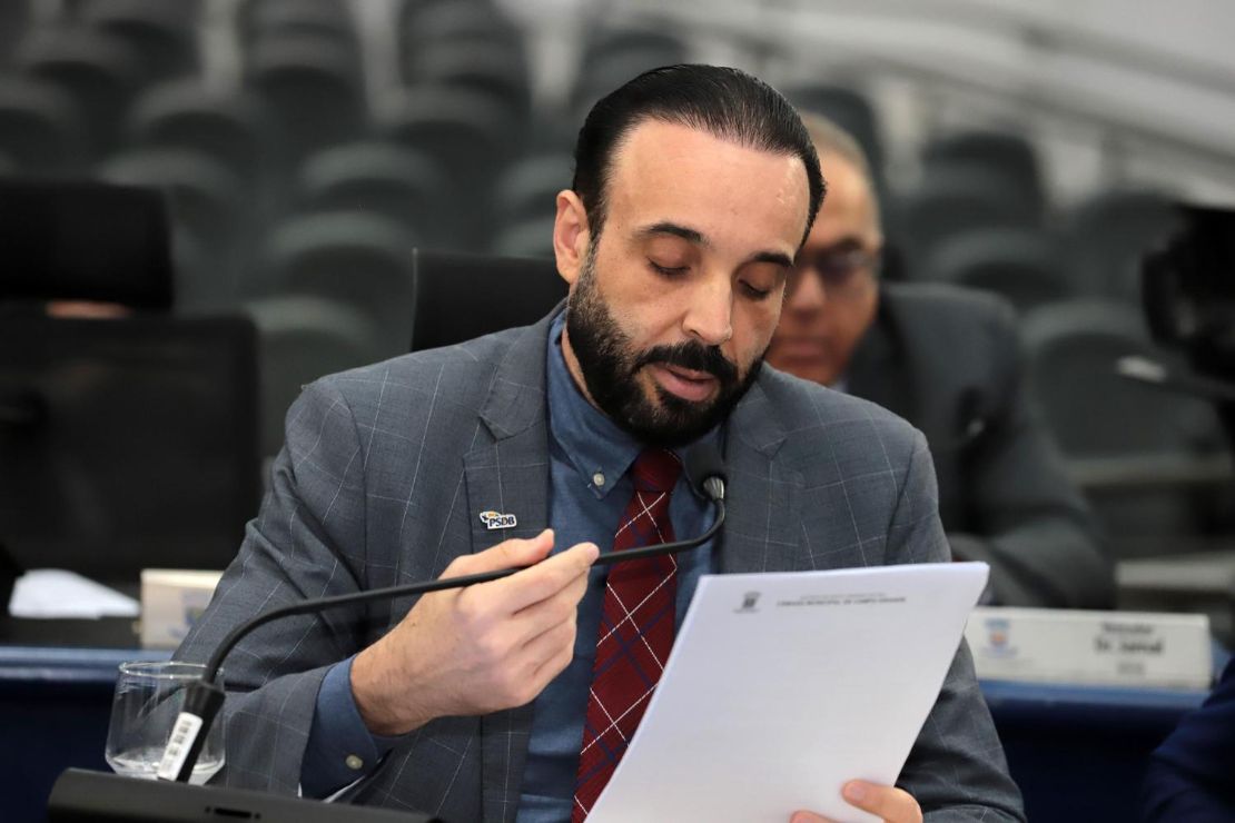Agosto Lilás: lei do vereador Professor Juari reforça proteção a servidoras vítimas de violência na capital