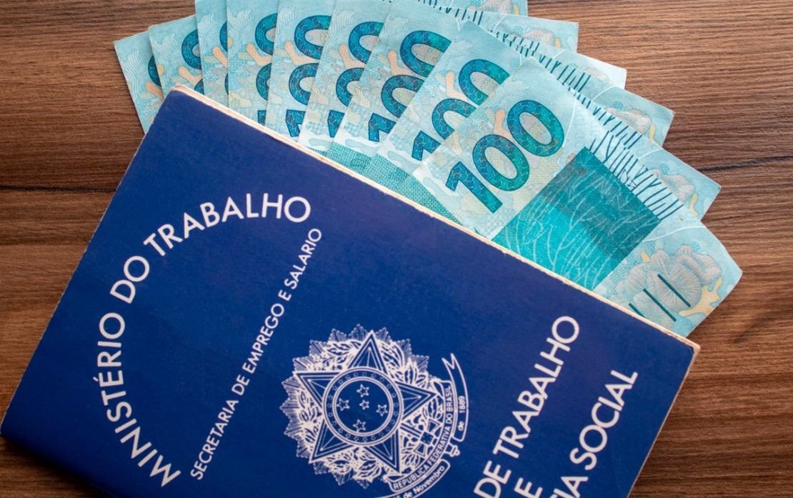 Governo eleva estimativa e calcula salário mínimo de R$ 1.741 em 2027