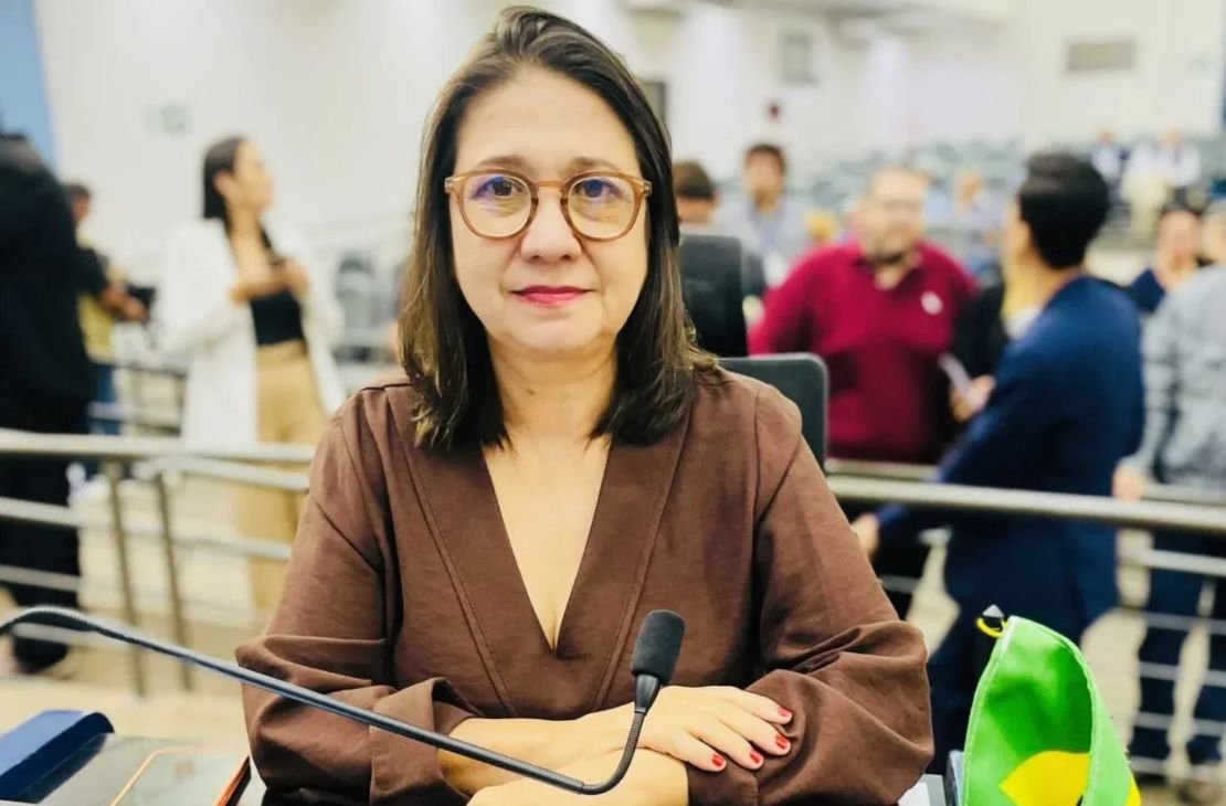 Luiza Ribeiro propõe suspensão de descontos do Banco Master e CredCesta na folha de servidores de Campo Grande