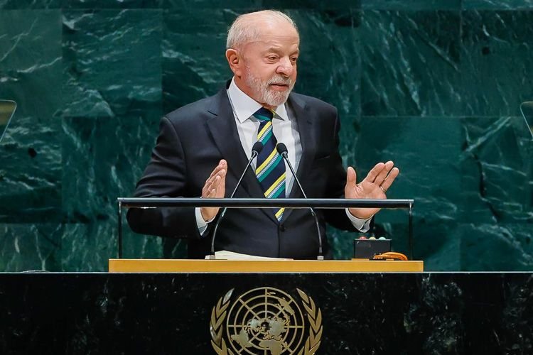 Lula defende o Pix e o sistema eleitoral e manda recado: ‘A democracia brasileira pertence aos brasileiros’