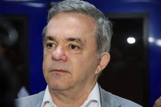 O voto fortalece a democracia e impede abalos institucionais, afirma Vander