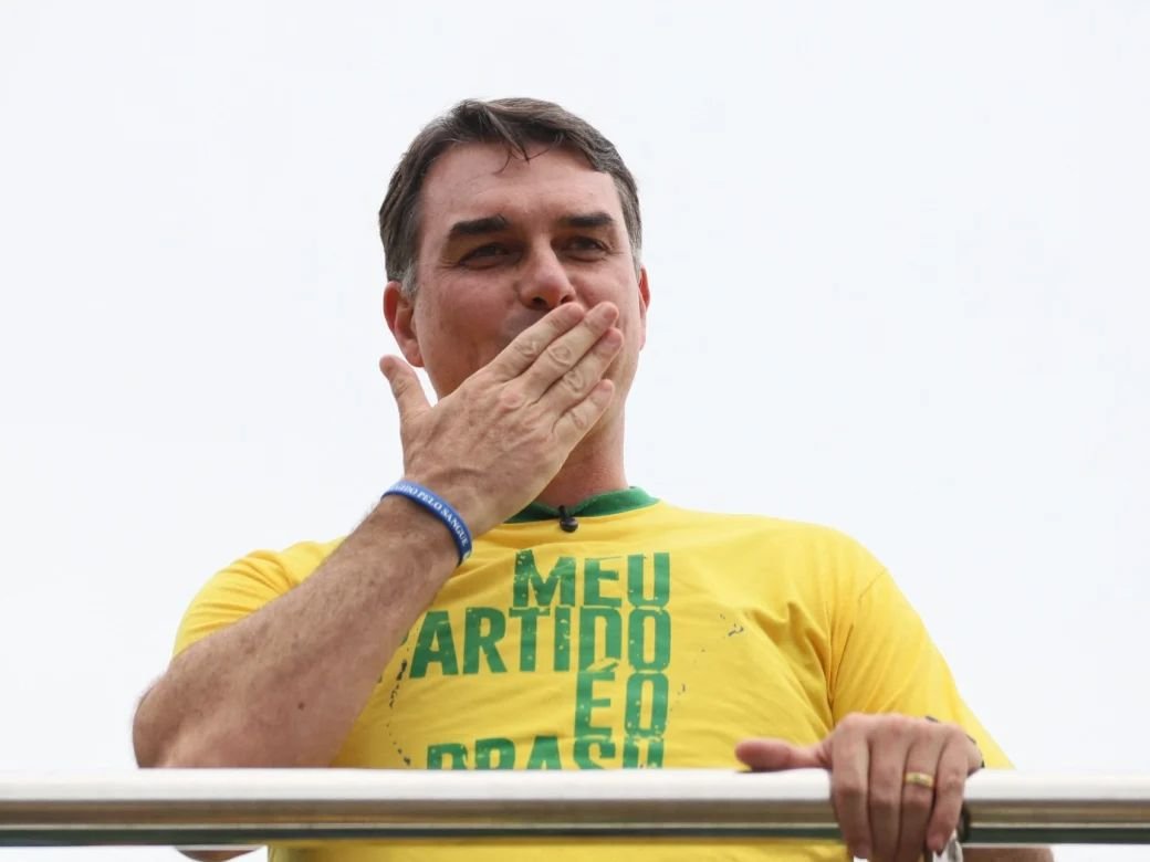 Os caminhos tortuosos das emendas de Flávio Bolsonaro: ONG inexistente e milícia