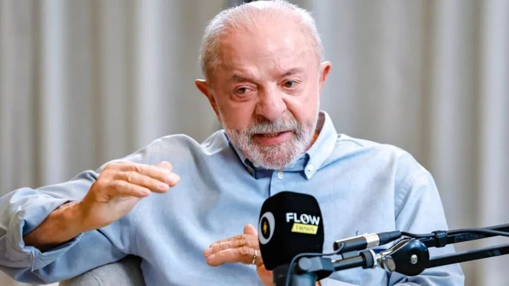 Lula afirma que Presidência é coisa séria e chama Flávio de desqualificado sem biografia